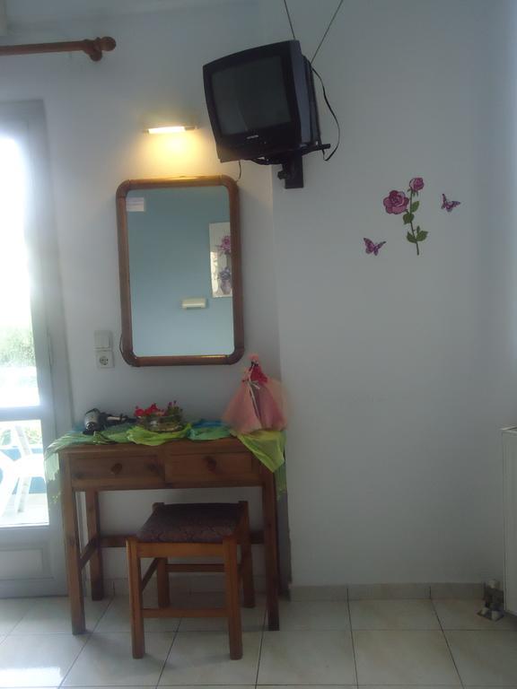 Saloustros Apartments Amoudara  Экстерьер фото