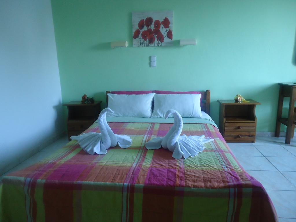 Saloustros Apartments Amoudara  Номер фото